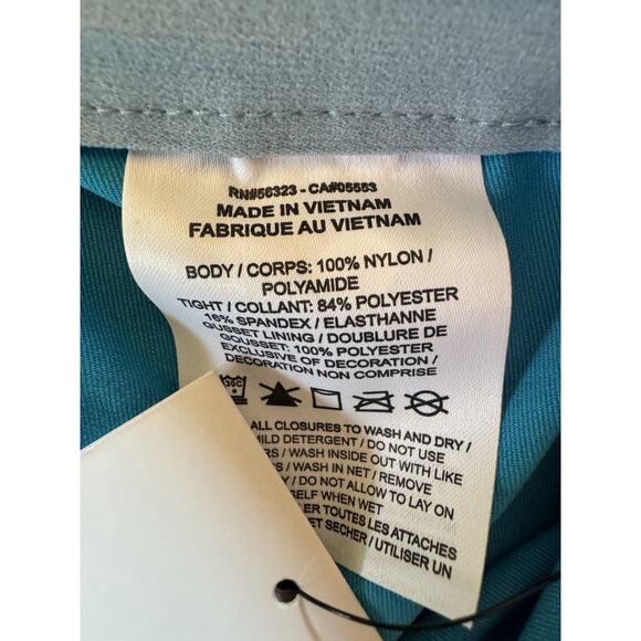 NWT Nike Icon Clash Tempo Luxe High Rise Compression Shorts Women’s Size Small - Picture 9 of 9